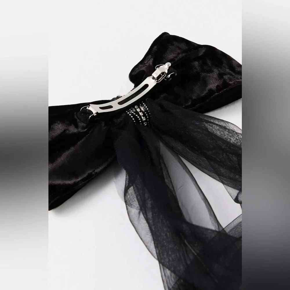 New🌟Velvet Droopy Bow